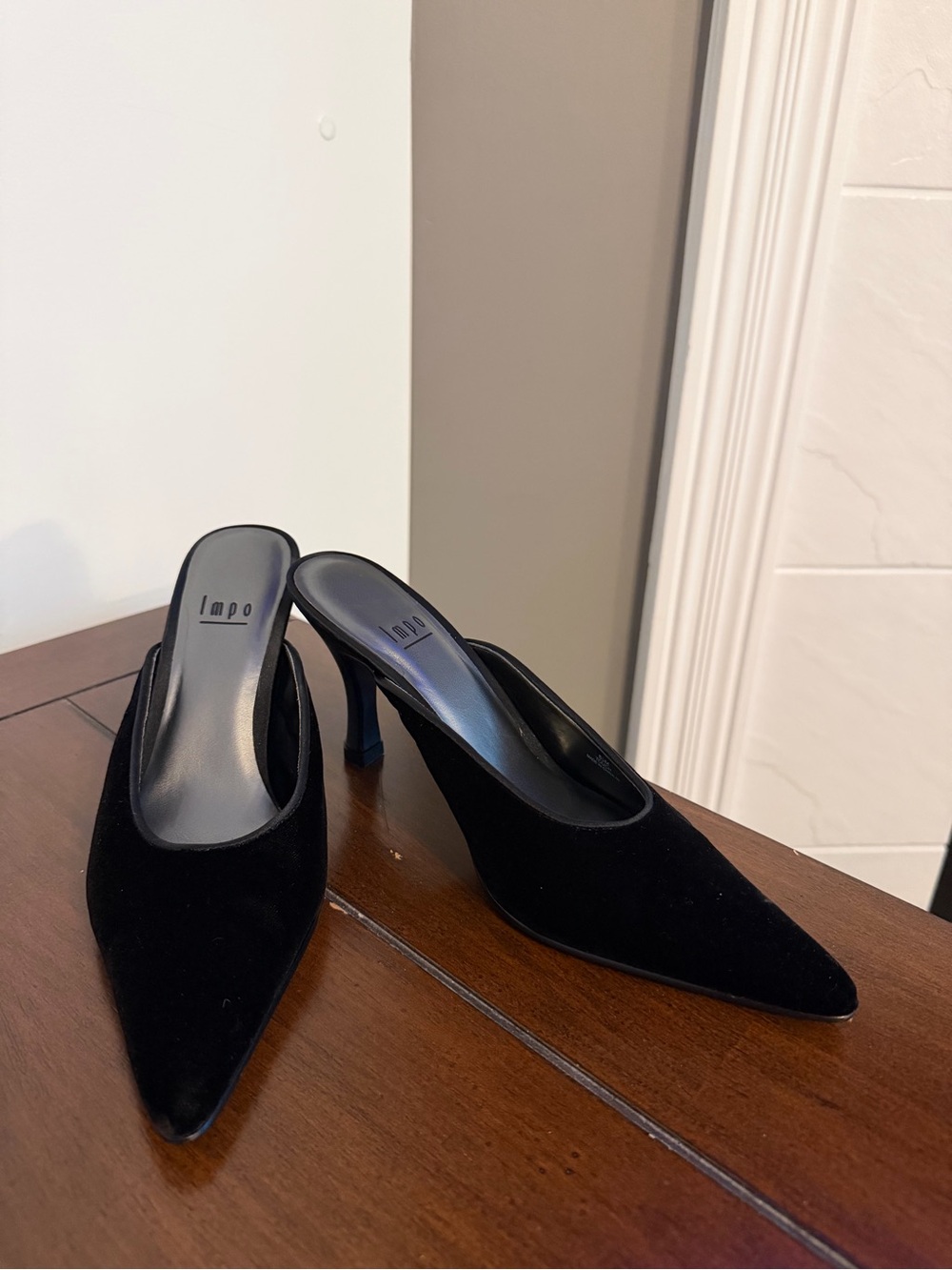 Impo Black Pointed Toe Mule Heels Velvet Size 6.5